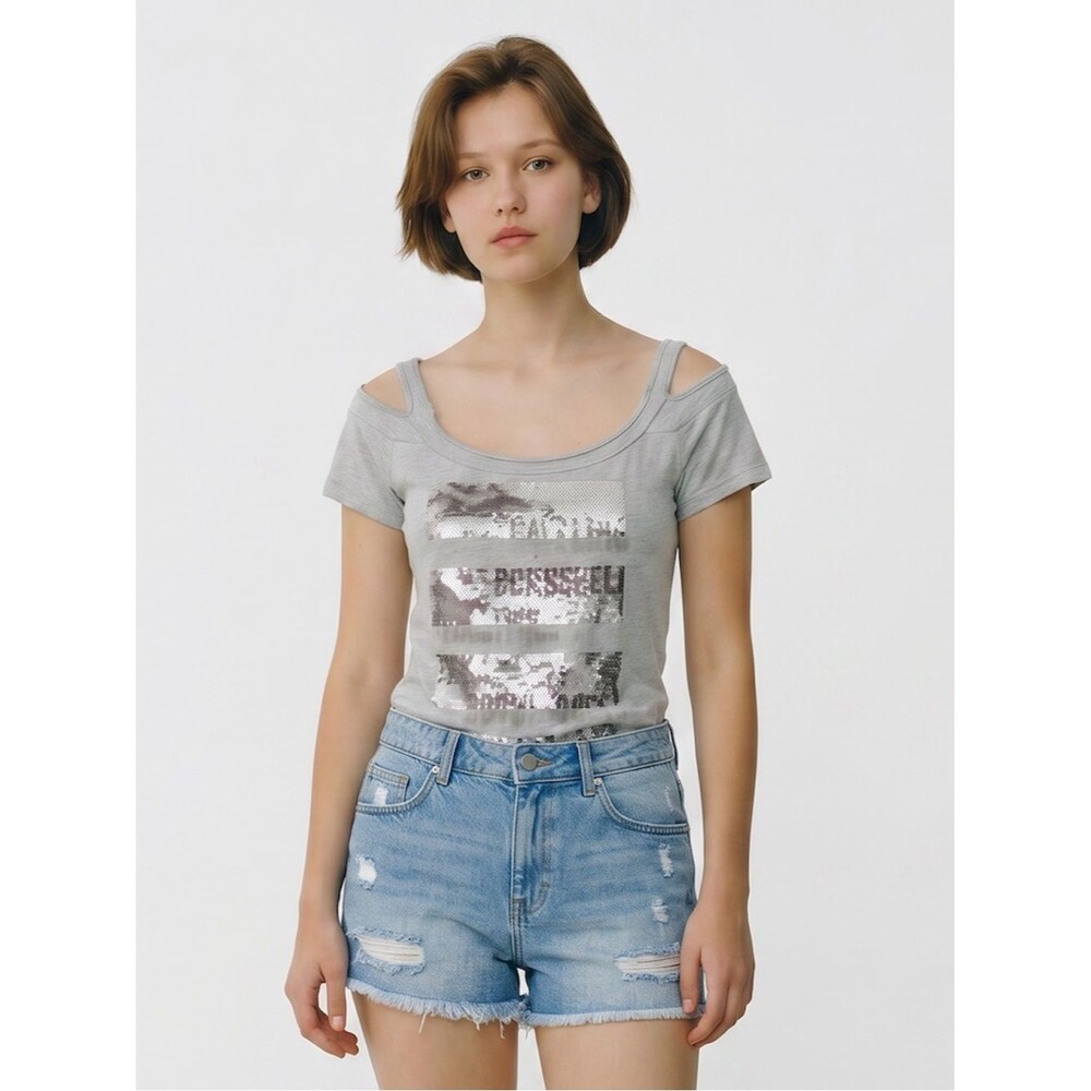 Guess Y2K Rave Silver Cold-Shoulder Sequin Tee. 90s 00s inspired. Size small